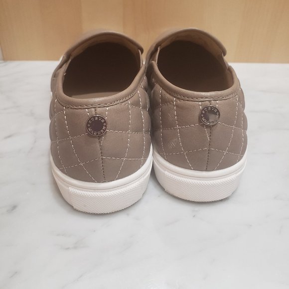 STEVE MADDEN Quilted Slip On Loafer - Picture 6 of 6